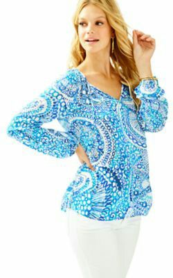 Palm Beach Fashion, Lilly Pulitzer Prints, Resort Wear Dresses, Resort Wear For Women, Resort Fashion, Amelia Island, Loop Scarf, Cruise Vacation, Linen Top