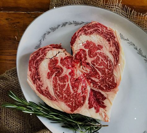 Heart Shaped Steak, Valentines Steak, Raw Steak, Butcher Meat, Meat Board, Tenderloin Steak, Sushi Night, Raw Meat, Perfect Steak