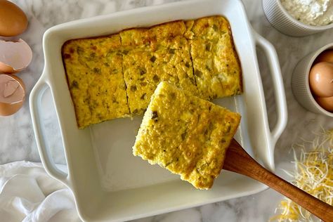 GREEN CHILE EGG CASSEROLE WITH COTTAGE CHEESE Egg Casserole With Cottage Cheese, Chili Egg Casserole, Green Chile Egg Casserole, Green Chili Egg Casserole, Cottage Cheese Eggs, Breakfast Appetizers, Beachbody Recipes, Cottage Cheese Recipes, Egg Casserole