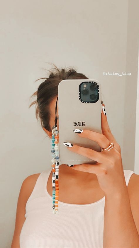 Phone Beads, Phone Bracelet, Summer Fashion Dresses Casual, Ankle Bracelets Diy, Accessoires Iphone, Pulseras Diy, Bead Charms Diy, Apple Phone Case, Jewelry Accessories Ideas