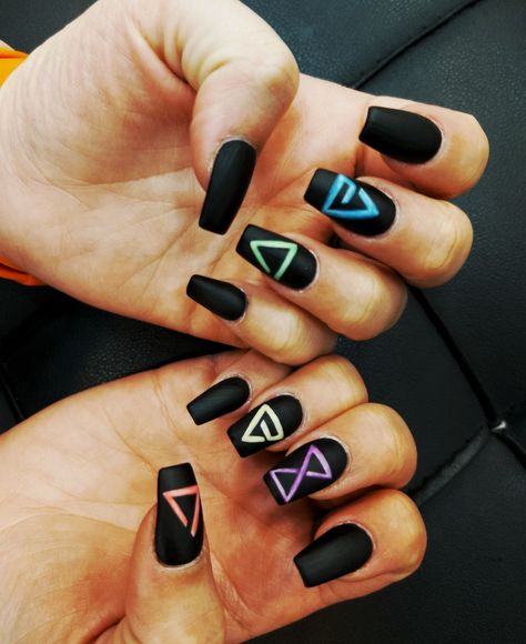 Lovely nails 🙈🖤🧡💙💛💚💜 #witcher #sorcerer #black #matteblack Witcher Nail Art, Gamer Nails Design, Rune Nails, Witcher Nails, Gamer Nails, Geeky Nails, Nail Art Stencils, Blue Gel Nails, Art Stencils