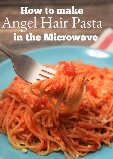 You want spaghetti or angel hair pasta, but only have a microwave? Come learn how to easily make pasta in the microwave in less than 10 minutes.  This is such an easy dish for the dorm room, even if you think you can't cook. #dormliving #collegelife #recipes #pastarecipes #microwaverecipes #vegetarian Anyday Cookware, Pasta In The Microwave, Microwave Recipes Dinner, Microwave Spaghetti, Dorm Meals, Healthy Microwave Meals, Microwave Cooking Recipes, Angel Hair Pasta Recipes, Microwave Pasta