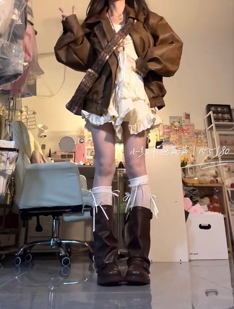 Soft And Edgy Aesthetic, Alternative Semi Formal, Arm Warmers Aesthetic Outfit, Fem Style Outfits, Flyaway Top Outfit, Alt Vintage Outfits, W2e Concert Outfit, Mori Kei Accessories, Layering Skirts Outfit