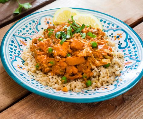 Slow Cooker Chicken Curry - Jamie Geller Slow Cooker Vegetable Curry, Fish Meals, Slow Cooker Chicken Curry, Cooking Chicken To Shred, Kosher Recipes, Easy Slow Cooker Recipes, Vegetable Curry, Warm Food, Easy Slow Cooker