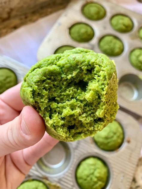 Spinach Muffin Recipes, Spinach And Banana Muffins, Spinach Banana Bread, 60s Restaurant, Turtle Recipes, Spinach Banana Muffins, Costco Recipes, Vegetable Cakes, Sweets Healthy