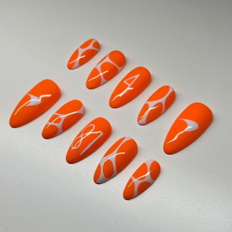 mclaren f1 inspired nails 🧡🏎️🏁 the perfect way to celebrate the championship 👀🤞 - #pressonnails #pressons #f1nails #mclarennails #mclaren #landonorris #ln4 #oscarpiastri #op81 F1 Nails Designs Mclaren, F1 Inspired Nails, Mclaren Nails, Oscar Piastri, F1 Formula, Mclaren F1, Lando Norris, Motor Racing, Nail Sizes