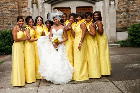 Love this bride's headpiece & the lemon yellow bridesmaids' gowns! Weddington Way via #OneWediPad Yellow Bridesmaid, Simple Bridesmaid Dresses, Bridesmaid Colors, Yellow Bridesmaid Dresses, Yellow Dresses, Perfect Bridesmaid Dress, Beautiful Beach Wedding, Yellow Bridesmaids, Wedding Dress Pictures