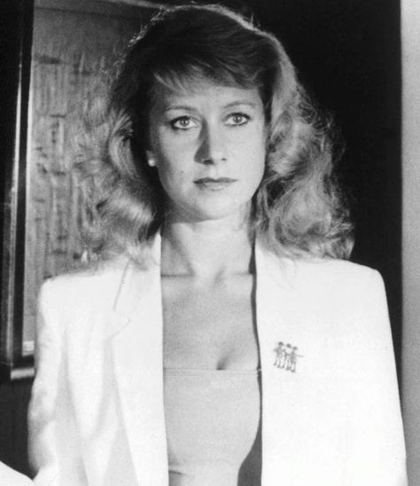 The Long Good Friday, Friday Film, Gangster Films, The Long Goodbye, British Movies, Best Actress Award, Classic Actresses, Helen Mirren, Famous Men