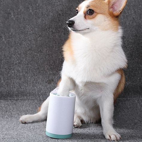 Mess-Free Paw Cleaning: Our Portable Dog Paw Cleaner is the ultimate solution for keeping your dog's paws clean and your house free from mud and dirt. Simply add water, insert the muddy paw, twist, dab it dry, and repeat for the remaining paws. Unique Jars, Cleaning Buckets, Feeling Healthy, Easy Pets, Paw Cleaner, Muddy Paws, Pet Cleaning, Public Places, Pet Paws