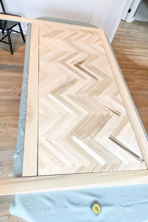 Headboard Herringbone, Headboard On Wall, Diy Herringbone Headboard, Herringbone Headboard, Headboard Inspiration, Diy Bed Headboard, Diy Wood Headboard, King Bed Headboard, Bed Headboard Design