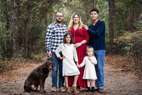 A combination of reds, blues and whites for family photos, mixing textures and patterns is always a great idea. Your entire family can compliment each other without matching! Red White And Blue Family Photos, Red Color Schemes, Family Portrait Poses, Group Pictures, Family Photo Sessions, Portrait Poses, Family Pictures, Family Portraits, Photo Sessions