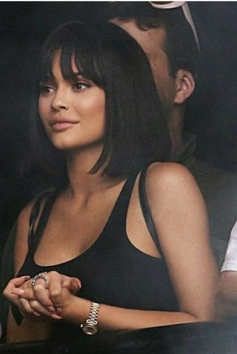 Kylie Short Hair, Kylie Jenner Black Hair, Kylie Jenner Short Hair, Hair Cut For Girls, Short Hair Cut, Cool Hairstyles For Girls, Amazing Hairstyles, Bob Hairstyles With Bangs, Hairstyles For Girls