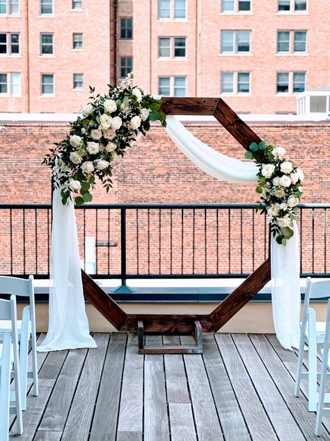 White and Green Wedding Arch Wedding Decoration Green And White, Wedding Arch Inspiration, White And Green Wedding Arch, Hexagon Wedding Arch Flowers, Green Wedding Arch, Ceremony Decorations Indoor, Beach Wedding Ceremony Arch, Simple Wedding Arch, Wedding Ceremony Decorations Indoor