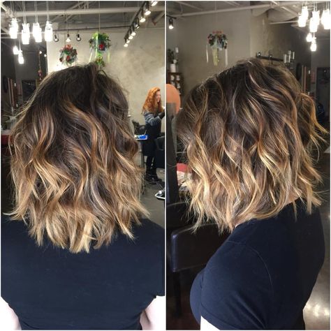 BRONDE balayage ombré-color and cut look great Wavy Hairstyles Medium, Bronde Balayage, Color Balayage, Hairstyles Beach, Shoulder Hair, Ombré Hair, Shoulder Length Hair Cuts, Hair Styles 2017, Short Hair Balayage