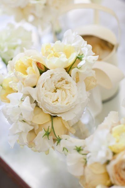 Pale Yellow Wedding Theme, Yellow Wedding Flowers Bouquet, Pale Yellow Weddings, Ranunculus Bouquet, Yellow Wedding Theme, Yellow Peonies, Yellow Bouquets, Yellow Wedding Flowers, Tuscan Wedding