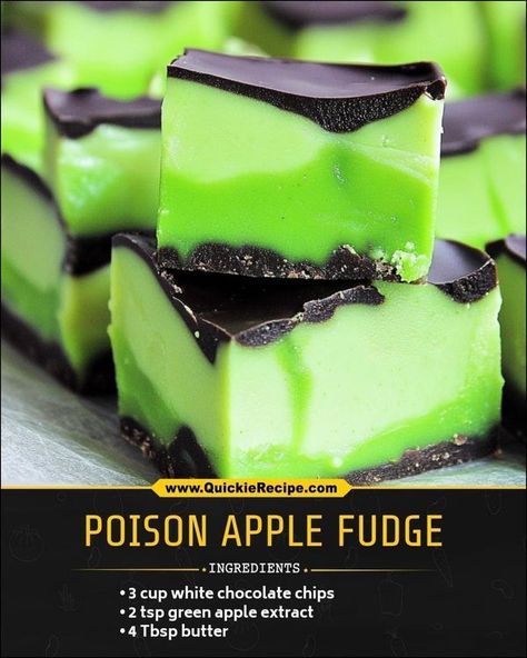 Apple Fudge, Halloween Fudge, Sweet Slices, Halloween Ice Cream, Fudge Ingredients, Poison Apple, Halloween Treats Easy, Candy Recipes Homemade, Poison Apples