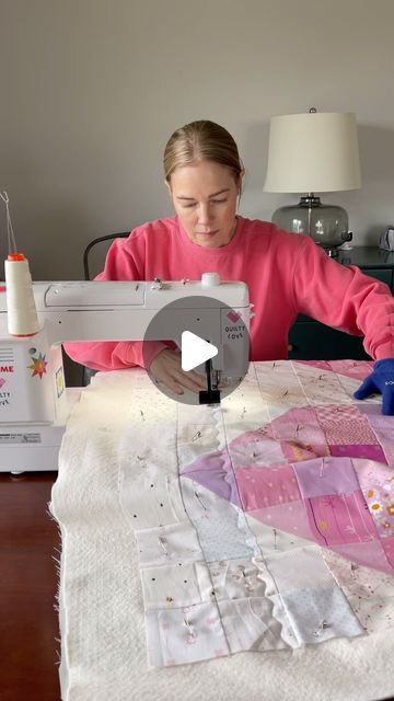 Emily Dennis - Quilty Love - Modern Quilter on Instagram: "And the Scrappy Hearts quilt is quilted!  I really thought I would free motion this one but now I’m kind of glad I went with the wavy stitch because I love how it turned out. 

Comment LINKS for a full wavy stitch quilting tutorial and for pattern links in the shop. 

Quilt pattern- Scrappy Hearts - in my shop

#quiltylove #quiltylovepatterns #heartquilt" Free Motion Quilting Heart Patterns, Stitches From The Heart Quilt, Scrappy Hearts, Heart Free Motion Quilting Designs, Patchwork Hearts Quilt Pattern, Modern Quilting Tutorials, Applique Quilts Tutorial, Quilted Heart Pillow Pattern Sewing, Crazy Quilt Tutorials