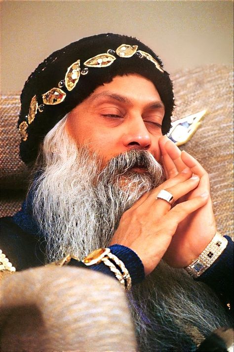 Osho Wallpaper Hd, Osho Images Hd, Osho Photos, Osho Wallpaper, Osho Quotes On Life, Osho Love, Osho Quotes, Inspirational Quotes Pictures, Good Thoughts Quotes