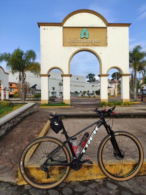 Morning bike ride from one of our followers!⁠ -⁠ -⁠ -⁠ #coscomatepec #veracruz #mexico #biketoeverything #biketowork #nobikenolife #bikelife #biking #bikecommuting #bikecommuter #trek #trekbikes #mornig #bikegram #bicycle Morning Bike Ride, Trek Road Bikes, Trek Bikes, Commuter Bike, Road Bikes, Bike Life, Bike Ride, Road Bike, Bicycle