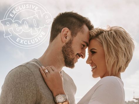 Savannah Chrisley Is Engaged to Nic Kerdiles! All About Her Surprise Proposal Savanna Chrisley Short Hair, Savannah Crisley Hair Short, Julie Chrisley Hair, Savannah Chrisley Hair, Savannah Crisley Hair, Savannah Chrisley Short Hair, Savannah Crisley, Savanna Chrisley, Julie Chrisley