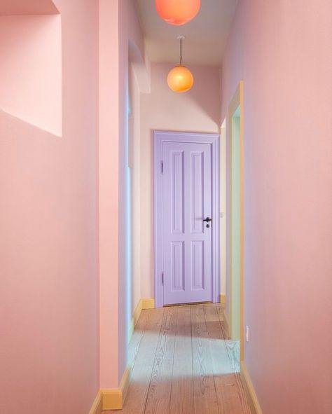 Boho Apartment Aesthetic, Colorful Apartment Aesthetic, Apartment Aesthetic Cozy, Boho Apartment, Pastel Interior, Colorful Apartment, Upstairs Hallway, Aesthetic Cozy, Apartment Aesthetic