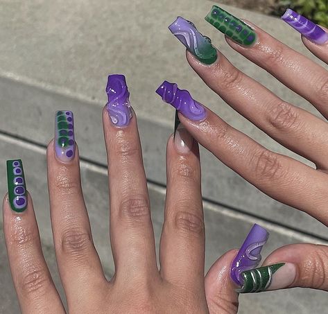 Purple And Silver Nails, Neon Nail Art, Neon Green Nails, Green Acrylic Nails, Airbrush Nails, Green Nail Designs, Green Nail, Green Sage, Bling Acrylic Nails