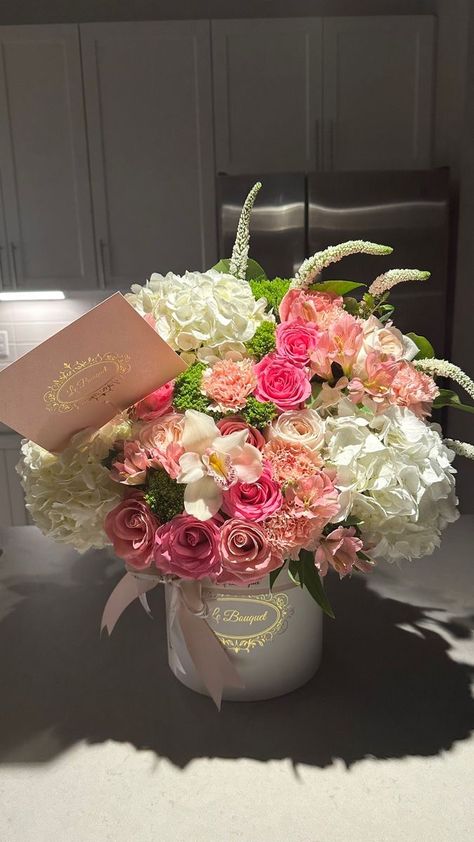 Expensive Flowers, Luxury Flower Bouquets, Boquette Flowers, Flowers Bouquet Gift, Nothing But Flowers, High Maintenance, Flower Therapy, House Smell, Beautiful Bouquet Of Flowers