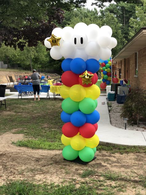 Mario Bros Garland, Super Mario Bros Balloon Decor, Super Mario Party Entrance, Super Mario Bros Party Balloons, Bowser Balloon Arch, Super Mario Background Birthday Party Ideas, Mario And Luigi Balloon Garland, Super Mario Birthday Balloons, Mario Arch Backdrop