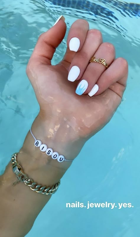 Summer Nail Inspo Blue And White, Short Nail Designs White And Blue, White Nails With One Blue Nail, White And Light Blue Nails Simple, White Nails With Blue Accent Nail, White Acrylic Nails With Accent Nail, White Nails With Accent Color, Blue Nails With One Accent Nail, White Nails With An Accent Nail