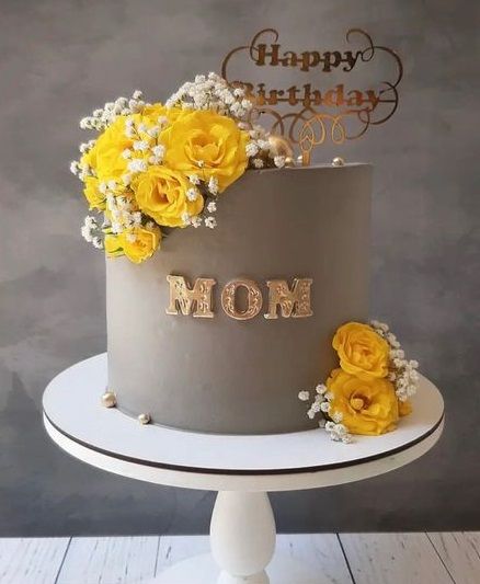 Birthday Cake For Mom Mothers Elegant, Birthday Cake Designs For Mom, Mom Theme Cake, Mom Birthday Cake Ideas Mothers, Mom Cake Birthday, Cakes For Moms Birthday, Mom Birthday Cake Ideas, Mom To Be Cake Design, Super Mom Cake