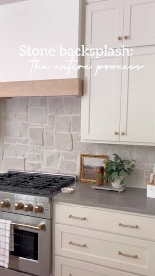 Stone Wall Backsplash, White Cabinets Natural Stone Backsplash, White Kitchen Stone Backsplash, White Rock Backsplash, Cream Stone Backsplash, Small Rock Backsplash Kitchen, Stone Tile Backsplash Kitchen, Natural Stone Backsplash Kitchen Lowe's, Rock Backsplash