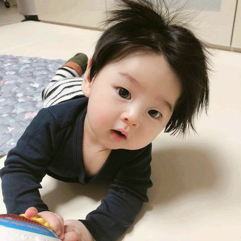 Baby Park, Baby Tumblr, Baby Boy Pictures, Ulzzang Kids, Cute Asian Babies, Korean Babies, Foto Baby, Pictures Funny