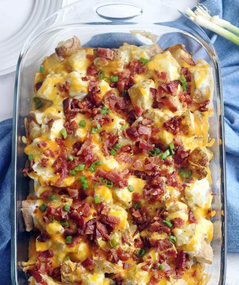 Twice Baked Potato Casserole, Fall Casseroles, Loaded Baked Potato Casserole, Twice Baked Potato, Twice Baked Potatoes Casserole, Baked Potato Casserole, Baked Potato Recipes, Potato Recipes Side Dishes, Potatoe Casserole Recipes