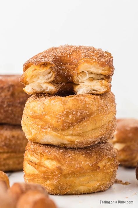 Biscuit Donuts Recipe, Canned Biscuit Donuts, Canned Biscuit, Biscuit Donuts, Easy Biscuit, Making Donuts, Homemade Donuts Recipe, Canned Biscuits, Donuts Recipe