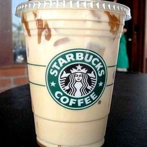 Menu Starbucks, Menu Drink, Starbucks Hacks, Cinnamon Dolce Syrup, Coffee Frappuccino, Starbucks Orders, Mocha Frappuccino, Healthy Starbucks Drinks, Secret Starbucks Drinks