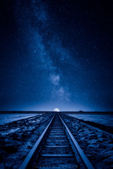 One Direction Lyrics, Beautiful Moon, 판타지 아트, Feeling Blue, Train Tracks, Alam Semula Jadi, Blue Wallpapers, Blue Aesthetic, A Train