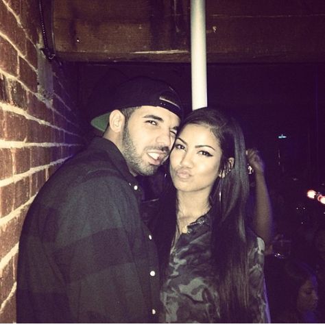 This photo is actually such perfection. Two of the most flawless people in one photo. Old Drake Pics, Drake Old Pictures, Jhene Aiko Tattoos, 2010 Aesthetic, Drake Funny, Old Drake, Champagne Papi, Swag Era, Drake Photos