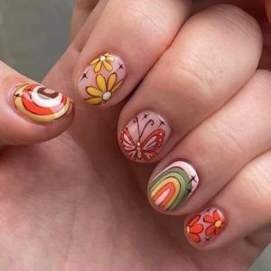 21 Simple Summer Nail Designs 2023: Get Creative with Your Manicure! Clear Nails With Design Short, Gel Nail Art On Natural Nails, 70s Nail Designs For Short Nails, Groovy Nails Short, Wild Flower Nails, Lesbian Nails, Pattern Nails, Spring Butterfly, Salon Nails