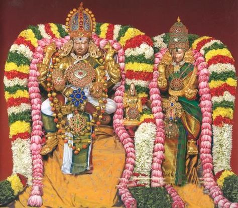 Lord Sundareswarar and Goddess Meenakshi Thirukalyana Kolam at Madurai, Tamilnadu.  #LordShiva #GoddessShakti #MeenakshiTemple #Madurai Meenakshi Sundareswarar, Goddess Meenakshi, Meenakshi Amman, Namah Shivaya, Om Namah Shivaya, Indian Temple, Shiva Statue, Tanjore Painting, God Pictures