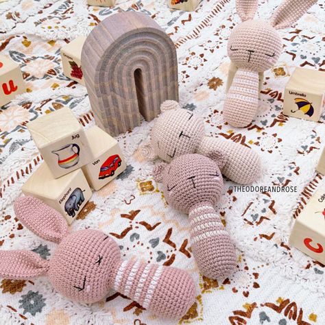 Get this gorgeous crochet pattern FREE! This Sleepy Baby Bear and Bunny Rattle is perfect to pair with the Sleepy Baby Bear and Bunny Lovey for the ideal handmade baby gift. Click on the link in Theodore and Rose instagram bio for access. Bear And Bunny, Handmade Baby Gift, Bunny Rattle, Free Crochet Amigurumi, Free Amigurumi Crochet Patterns, Sleepy Bear, Bunny Lovey, Gorgeous Crochet, Rose Crochet