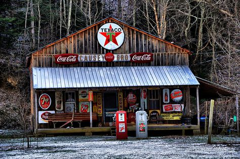 Old Familiar Places by Ann Richardson Vintage Garage Ideas, Lodge Ideas, Familiar Places, Vintage Gas Pumps, Western Town, Old Country Stores, Old Garage, Old Gas Stations, Filling Station