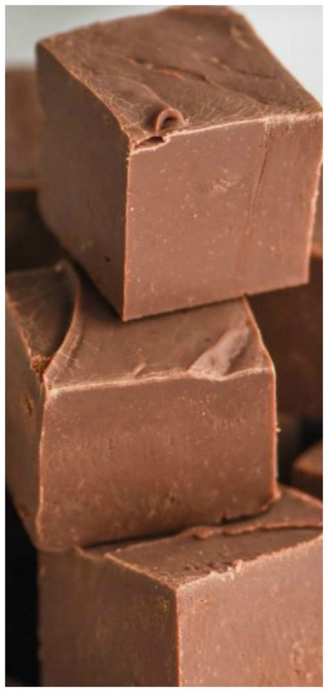 My Moms Fudge, Fudge Made With Chocolate Chips, Almond Bark Fudge Easy Recipes, How To Make Chocolate Fudge, Best Fudge Recipes Ever, Simple Fudge Recipe, Chocolate Fudge Recipes, Fall Fudge, Best Fudge Recipes