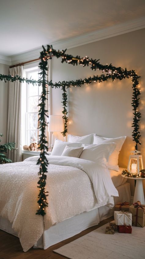 Simple Christmas Bedroom, Cozy Christmas Bedroom, Christmas Bedroom Decor Ideas, Christmas Bedroom Decor, Holiday Bedroom, Minimalist Christmas Decor, Cozy Christmas Decor, White Comforter, Christmas Decorations Bedroom