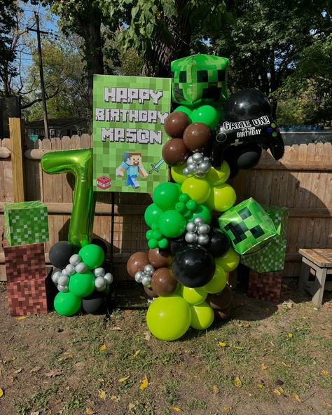 Happy birthday Mason! We hope you had a dynamite time 🧨🟩🟫⬛️ . . . . . . . . . . . . . . . . #balloons #balloongarland #balloondecor #balloondecoration #balloondecorationideas #softplaychicago #softplaychicagosuburbs #kidsparty #kidspartyideas #kidspartydecor #kidspartyidea #kidspartytheme #minecraftparty #minecrafttheme #childrensparty #childrensparties #childrenspartyideas #childrenspartyentertainment #chicagosouthwestsuburbs #plainfield #shorewood #minooka #joliet #naperville #lockport #do... Happy Birthday Mason, Minecraft Balloons, Happy Birthday Games, Minecraft Theme, Chicago Suburbs, Minecraft Party, Kids' Party, Kids Party Decorations, Soft Play