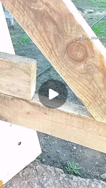 Construction Hacks, Pex Plumbing, Upcycle Furniture, Woodworking Art, Woodworking Storage, Roof Construction, Diy Bathroom Furniture, Pallet Furniture Living Room, Diy Furniture For Small Spaces