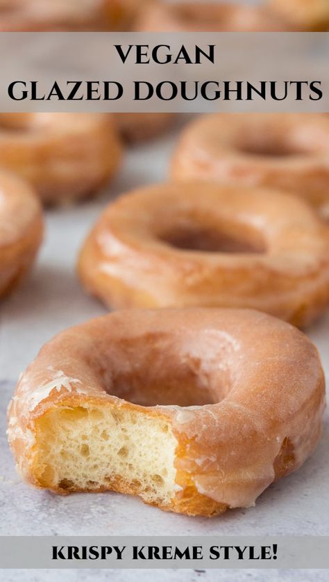 Easy Doughnuts, Vegan Croissant, Donat Glaze, Dairy Free Donuts, Vegan Donut Recipe, Healthy Vegan Dessert, Doughnut Recipe Easy, Vegan Doughnuts, Doughnuts Recipe