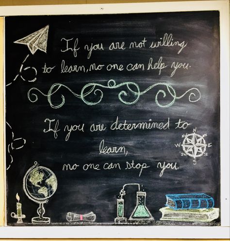 Chalkboard Art For Classroom, Chalkboards Ideas, Classroom Chalkboard, School Chalkboard Art, Chalkboard Art Ideas, Classroom Aesthetic, Chalkboard Classroom, Language Arts Teacher, Catchy Phrases