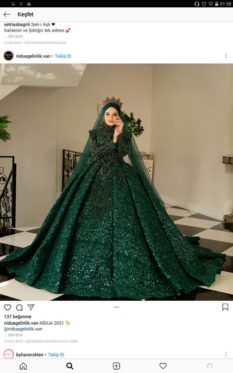 Marriage Girl, Long Skirt Top Designs, Black Bridal Dresses, Red Wedding Gowns, Muslimah Wedding Dress, Nikah Dress, Green Wedding Dresses, Modest Wedding Gowns, Cheap Prom Dresses Long