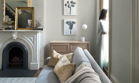 Benjamin Moore Color of the Year 2019 Metropolitan AF-690 Karen Gillian, Palette Design, Living Room Color Schemes, Benjamin Moore Colors, Benjamin Moore Paint, Grey Furniture, Room Paint Colors, Bedroom Color Schemes, Dark Interiors