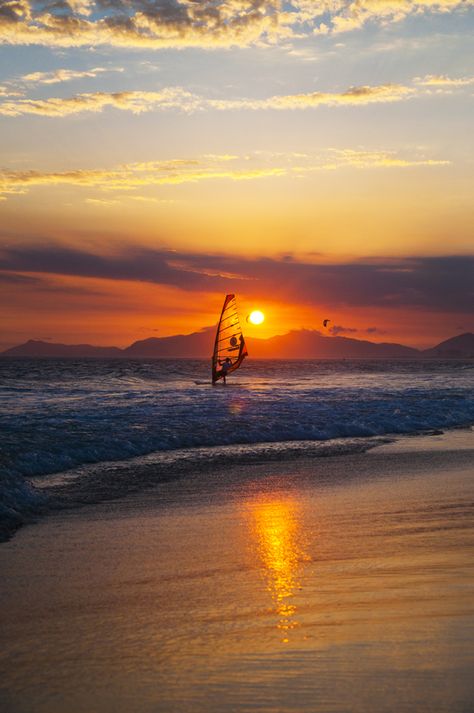 Water Photography, Amazing Sunsets, Windsurfing, Beautiful Sunrise, Kite Surfing, Beautiful Sunset, Sunrise Sunset, Beautiful World, Rio De Janeiro